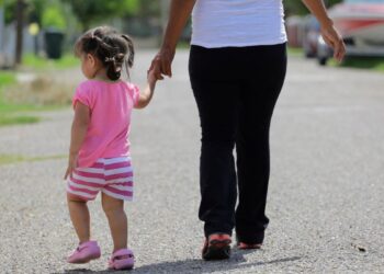 Una jueza de Maryland renovó el bloqueo a la orden ejecutiva del presidente Trump de restringir la nacionalidad por nacimiento