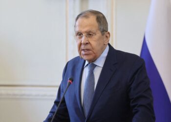 Lavrov anuncia una nueva reunión entre representantes de Rusia y EEUU mañana en Estambul