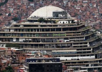 O pagas o vas a la cárcel, una actuación policial para extorsionar en Venezuela