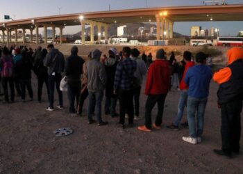 Instan a no criminalizar a venezolanos por el Tren de Aragua en debate sobre TPS