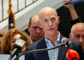 Senadores republicanos reintroducen Ley DEMOCRACIA para aumentar presión sobre régimen cubano