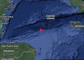 Un fuerte terremoto de magnitud 8,0 sacude el Mar Caribe y desata alerta de tsunami en la región
