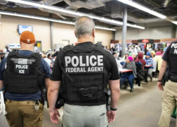 El racismo ya no se esconde en Estados Unidos: mil dólares por señalar a un migrante indocumentado