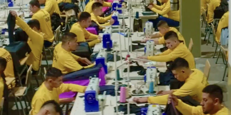40% de los presos están en programas laborales, como talleres textiles