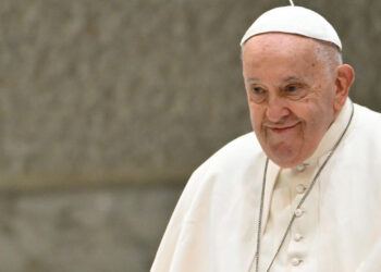 El papa durmió bien toda la noche y se despertó después de las 8, informa el Vaticano