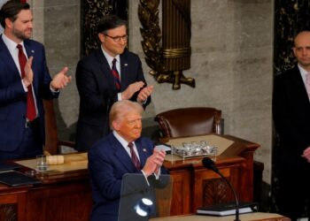 El presidente Donald Trump pronunció un discurso ante una sesión conjunta del Congreso de EEUU, 43 días después de jurar por segunda vez