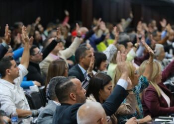 Parlamento Nacional aprueba acuerdo por unanimidad para honrar labor de los médicos venezolanos