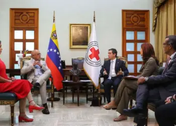 Presidente de la Asamblea Nacional se reunió con jefe de Cruz Roja la Venezolana