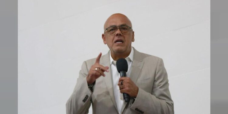 Jorge Rodríguez: Nayib Bukele es un carnicero que utiliza el territorio salvadoreño como campo de concentración