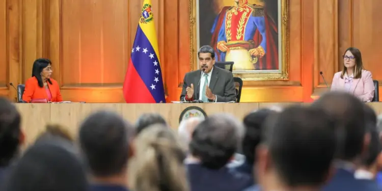 Presidente Maduro: Nuevo modelo económico debe tener capacidad para autosostenerse