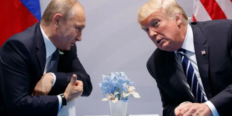 Donald Trump y Vladimir Putin dialogaron por teléfono para buscar una tregua en la guerra a Ucrania