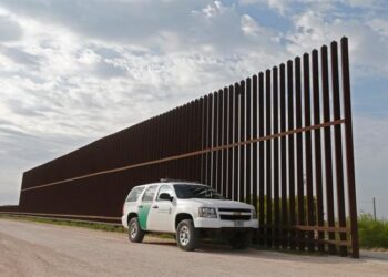 Mueren tres migrantes en su intento por ingresar a EE.UU. por la frontera sur