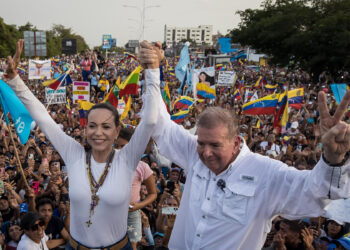 Machado y González Urrutia respaldan acciones de EEUU tras deportación de venezolanos a El Salvador