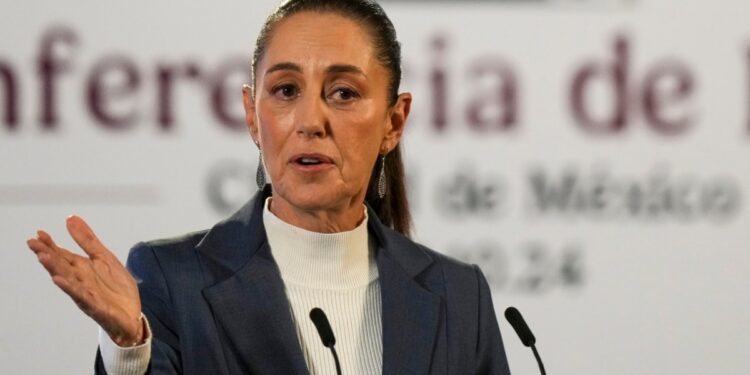 Sheinbaum confía en evitar aranceles y volver a hablar con Trump, que insiste en sus planes