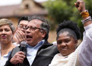 Colombia: Presidente Petro lucha por mantener su proyecto político e incorporar a otros sectores