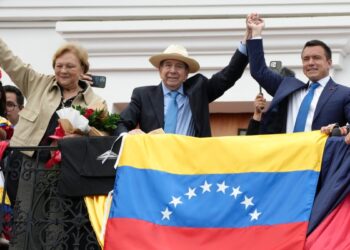 ¿Qué revela la suspensión de licencias petroleras sobre el apoyo a la oposición en Venezuela?