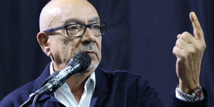 Andrés Caleca: «Nuestra estrategia sigue siendo esencialmente constitucional, pacífica y electoral»