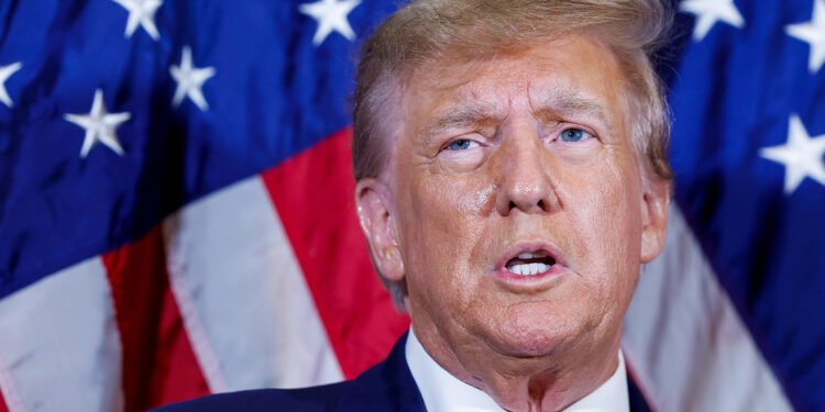 La UE se creó para «aprovecharse» de EE.UU.: Trump promete aranceles del 200 % a licores europeos