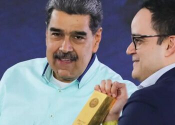 Maduro anuncia entrega de una tonelada de oro a la reserva del Banco Central de Venezuela