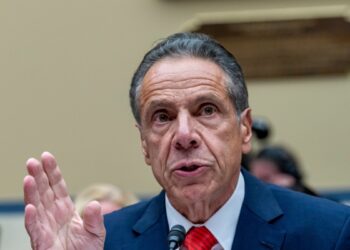 Andrew Cuomo anunció que se postulará para alcalde de la ciudad de Nueva York, más de tres años después que renunció como gobernador
