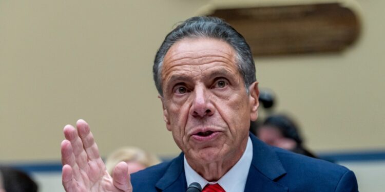 Andrew Cuomo anunció que se postulará para alcalde de la ciudad de Nueva York, más de tres años después que renunció como gobernador