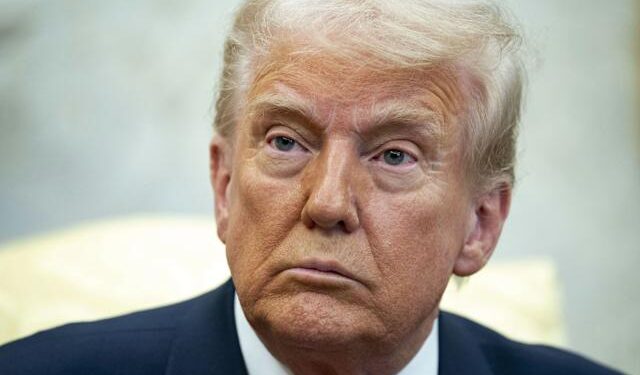 Juez impide a Trump deportación de 5 venezolanos bajo ley usada en tiempos de guerra