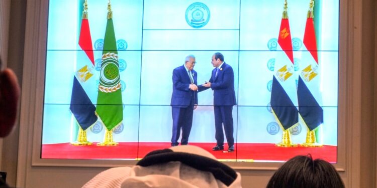 Líderes árabes respaldan contrapropuesta al plan de Trump para Gaza