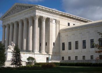 EE.UU: Corte Suprema podría bloquear demanda de México contra fabricantes de armas