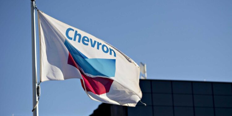 Estados Unidos elimina licencia de petrolera Chevron para Venezuela y da 30 días para desmontar operaciones