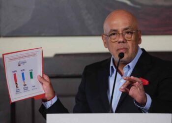 Venezuela denuncia como un secuestro el traslado de migrantes desde EE.UU. a El Salvador