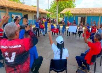 El chavismo propone a sus candidatos a las elecciones regionales y parlamentarias de mayo