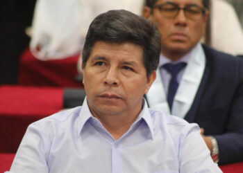 Expresidente Castillo, en huelga de hambre, es evacuado a un hospital por deshidratación