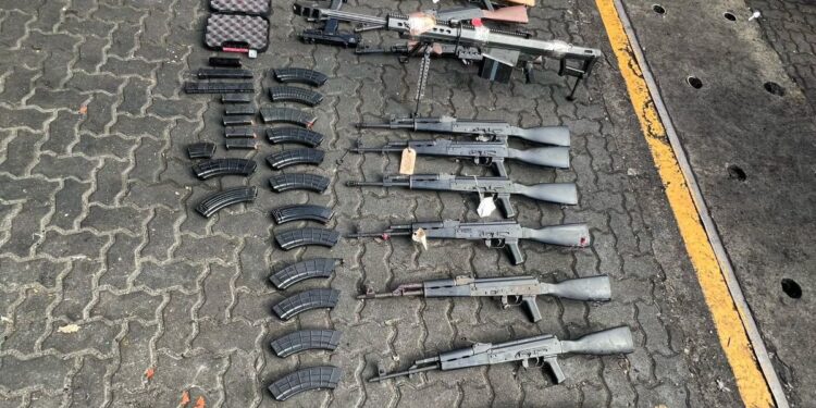 República Dominicana decomisa armas de contrabando con destino a Haití