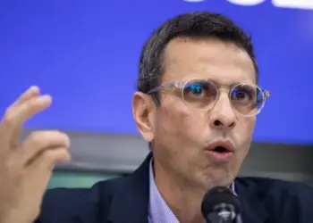 Capriles defiende el voto y dice que la abstención «es una carta abierta a la pasividad»