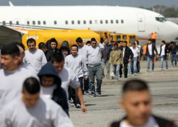 El Gobierno de Trump lanza una ‘App’ para que los indocumentados se «autodeporten»