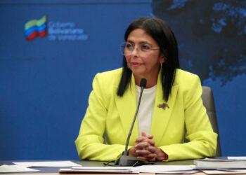 Delcy Rodríguez denuncia que Guyana «persiste en violentar la legalidad internacional al disponer de un mar pendiente por delimitar”