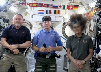 Astronautas varados en la estación espacial podrán volver a la Tierra tras 9 meses en el espacio