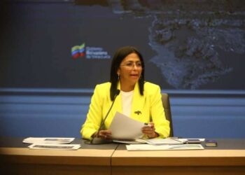 Vicepresidenta Delcy Rodríguez denuncia «planes de venganza» de ExxonMobil contra licencias petroleras en Venezuela