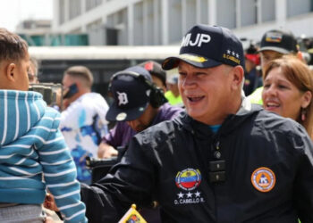Diosdado Cabello: Hay una comunicación directa entre autoridades de EEUU y Venezuela para repatriaciones de venezolanos