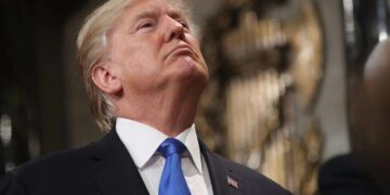 ‘The Atlantic’ publica los planes de ataque en Yemen compartidos por altos cargos del gobierno de Trump en un chat de Signal