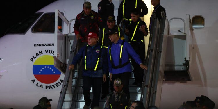 Ministro Cabello informó que en los próximos días llegarán al país nuevos migrantes venezolanos