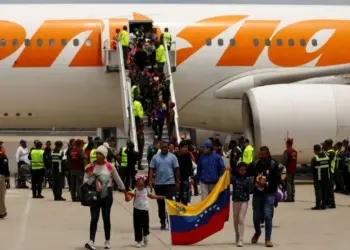 Venezuela y EE.UU. acuerdan retomar los vuelos de repatriación desde este domingo