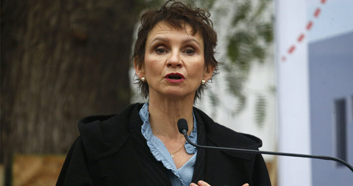 Ministra chilena Carolina Tohá renuncia a su cargo