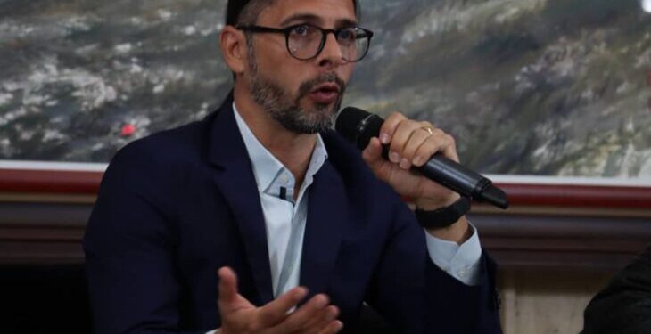 Ñáñez: el 28-J la ultraderecha uso influencers para atacar y el pueblo se defendió