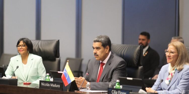 Régimen de Maduro anticipa alza en los precios del crudo con la salida de Chevron de Venezuela