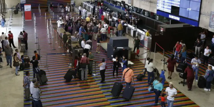 Venezuela pedirá a sus ciudadanos no viajar a Estados Unidos al no ser «un país seguro»