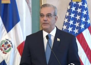 Luis Abinader defiende decreto que declara como terroristas a las bandas de Haití