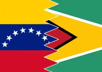 El primer ministro Gonsalves media entre Guyana y Venezuela para que retomen la diplomacia