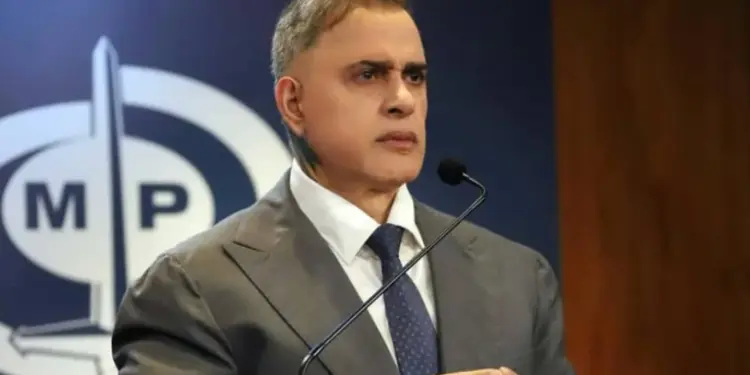 Tarek William Saab exige acción a la ONU por Ley de Enemigos Extranjeros que afecta a migrantes venezolanos