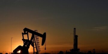 AIE: Venezuela e Irán aumentaron sus flujos de petróleo en previsión del endurecimiento de las sanciones